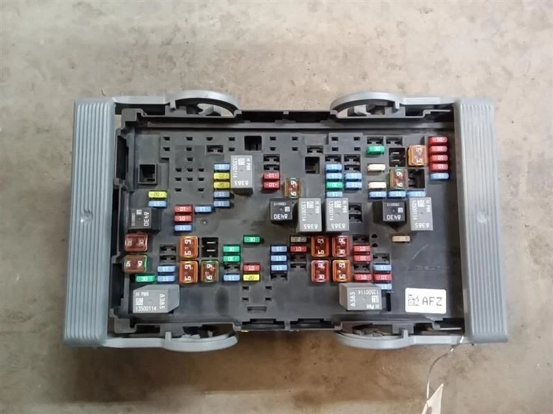 2010-2014 GMC Sierra 2500 Pickup Fuse Box Relay Engine Duramax Diesel 6.6L OEM Foto 2 de 4