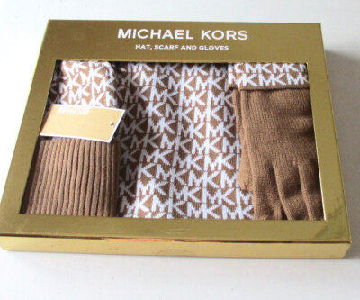 Authentic Michael Kors Knit 3-PC Gift Set Hat Scarf Gloves Camel/Cream Logo  NEW
