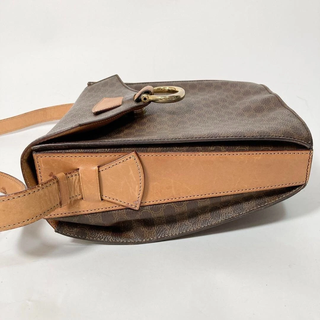 Borsa a tracolla CELINE Macadam logo Gancini pelle PVC marrone USATA originale #S2072