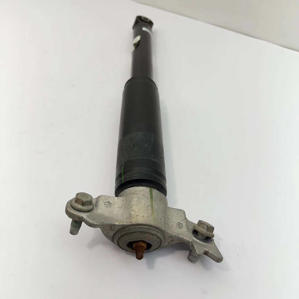 2018-2019 Cadillac XTS Rear Right Shock Absorber With Upper Mount 84633895 OEM - Image 2 of 4