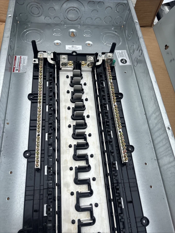 Centro de carga eléctrica enchufable neutro de terminal principal interior 200 amperios 80 circuitos Foto 4 de 4