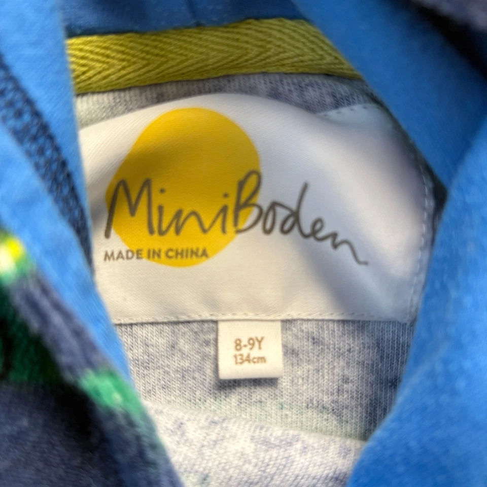 Mini roupão de banho BODEN masculino tecido terry crocodilo com capuz 8-9 anos - Imagem 2 de 4