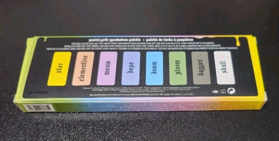 Kat Von D Pastel Goth Eyeshadow Palette ~ Limited Edition KVD ~ NEW IN BOX - Image 2 of 4