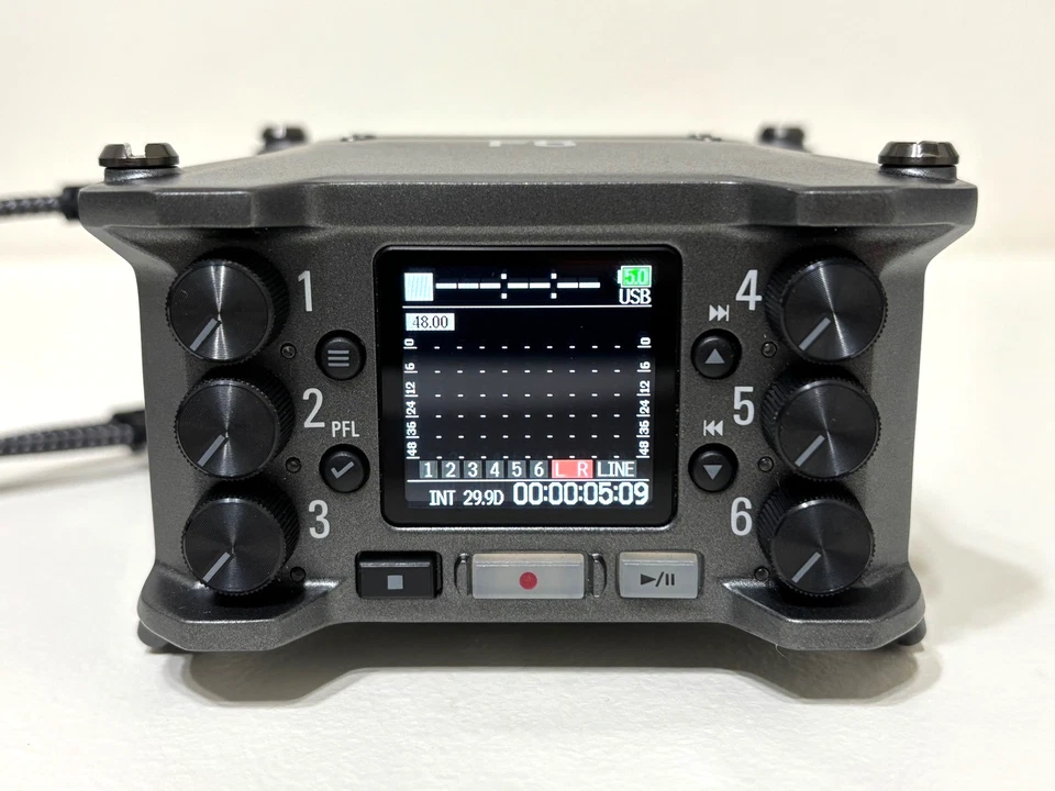 Zoom F6 Multitrack Field Recorder 32-Bit Float Recording mit Koffer aus Japan - Bild 2 von 4