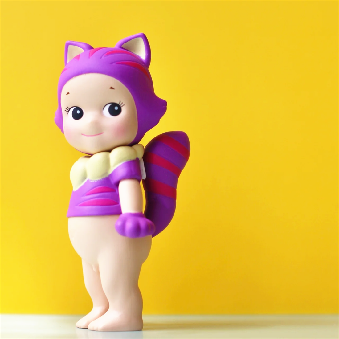 Authentic Sonny Angel In Wonderland Mini Figure Card Designer Toy
