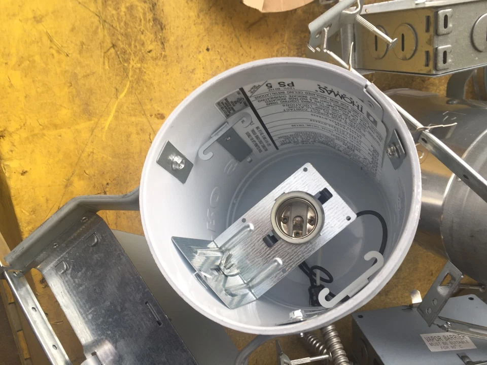 PACK  of 5  Thomas Lighting PS5  air seal dual application housing  - Image 4 of 4