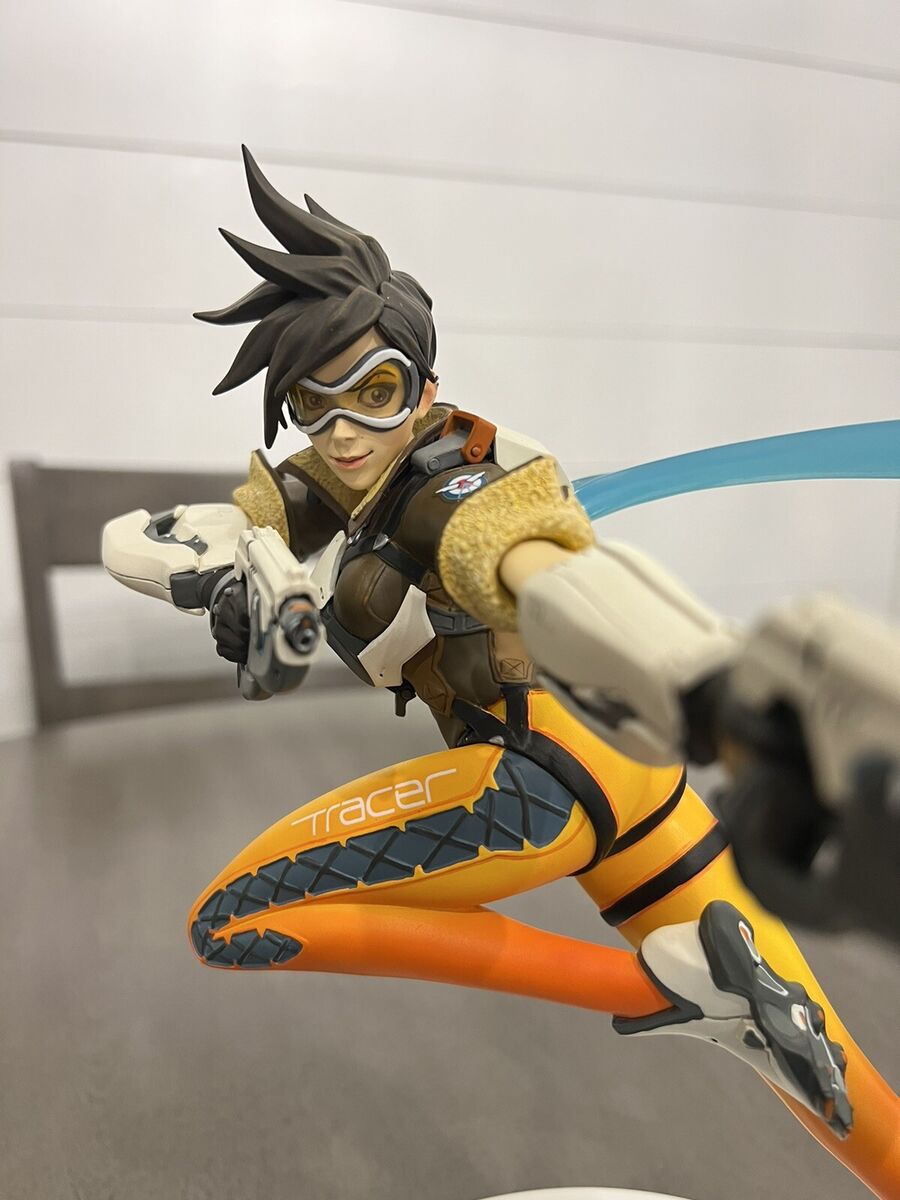 Overwatch Tracer 12-Inch Statue