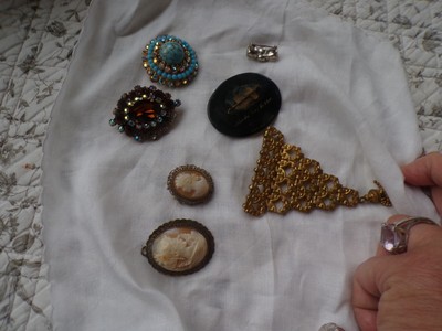 Lot De 7 Broches Anciennes Et Vintage - Bijoux à Nettoyer - Occasion