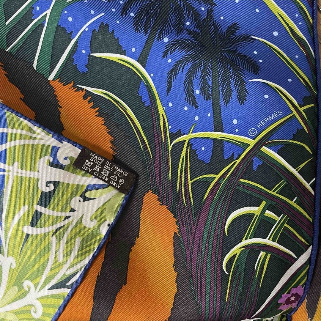 Hermes Scarf Tyger Tyger 90 cm Silk Tiger animal blue Carre 35