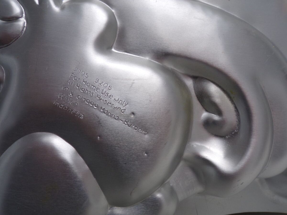 Scooby Doo WILTON Cake Pan RETIRED Dog Shape 2105-3206 Kids Scooby Doo WILTON Cake Pan RETIRED Dog Shape 2105-3206 Kids