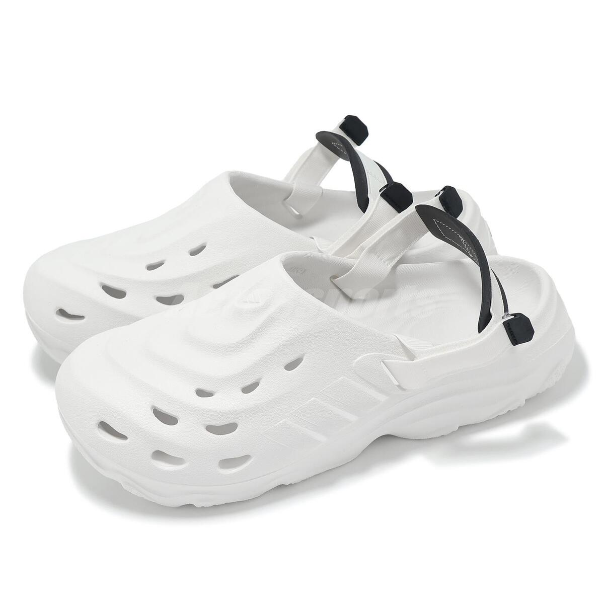 adidas MAXXCLOG Chalk White Core Black Men Unisex Slip On adidas MAXXCLOG Chalk White Core Black Men Unisex Slip On