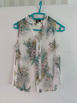 Vera Moda - leichte Bluse - Gr. XS - weiß mit Blumenmuster - TOP