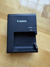 NEW Genuine Canon Battery Charger LC-E10 Fits Rebel T3/T5/T6/T7 LP-E10 Battery