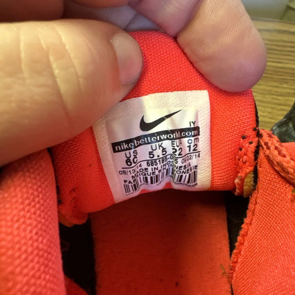 Nike Lebron XII TD Zapatos 685185 005 Talla 6 6C Negro Naranja Blanco Con Caja Foto 4 de 4