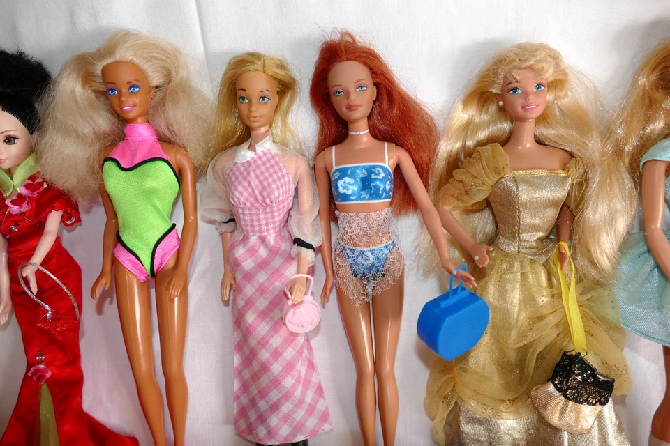 Barbie Konvolut vintage Puppen, Kleidung, Zubehör großes Barbie Lot Sammlung - Bild 3 von 4