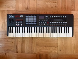 Akai MPK61 MIDI Keyboard Controller Semi Weighted 61 Keys Black