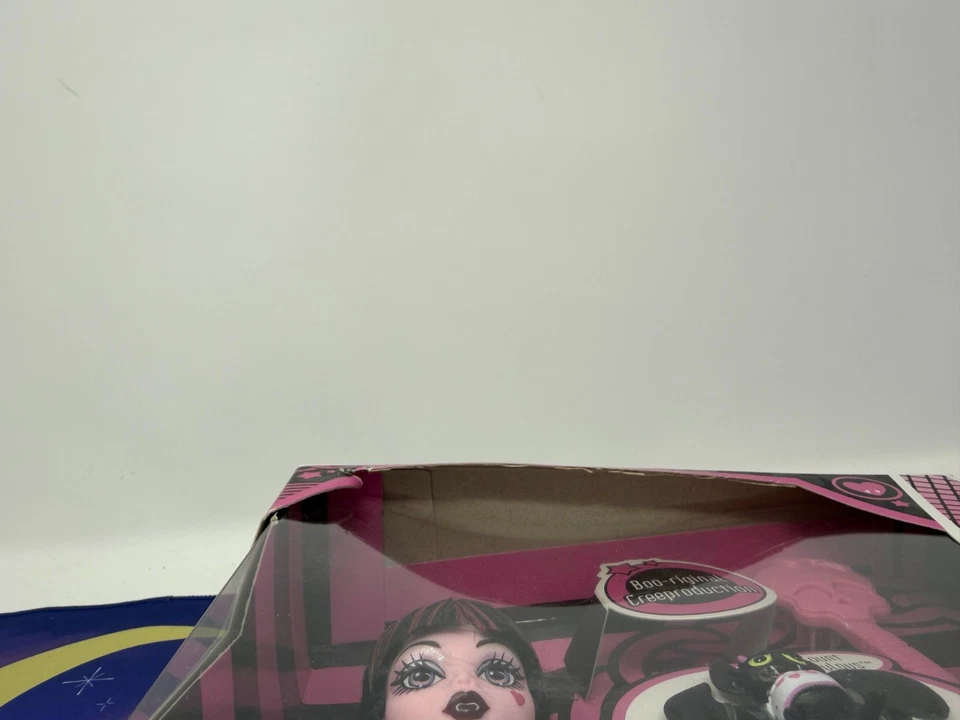 Muñeca de moda Monster High Draculaura Boo 2024 - Creeproducción original en caja original *leer* Foto 2 de 4