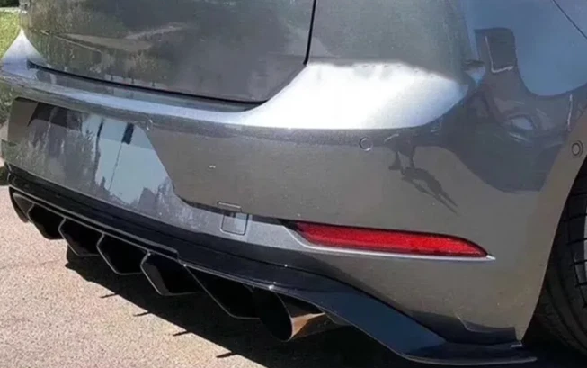 Carbon Fiber Rear Bumper Diffuser Lip for Volkswagen Golf 7.5 GTI MK7.5 2017-19 - Image 3 of 4