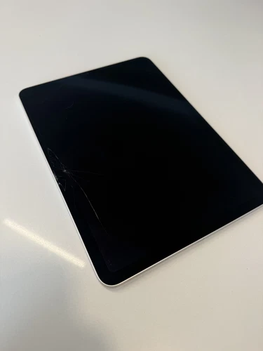 Apple iPad Air (5th Generation) - 256 GB (Wi-Fi) 10.9 in - White - Cracked