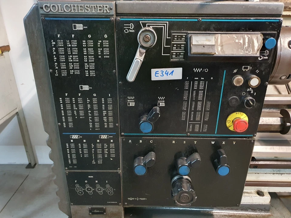 Colchester Typ-Triumph 2500 "Leit-/Zugspindeldrehmaschine Drehbank CNC " E341 - Bild 2 von 4