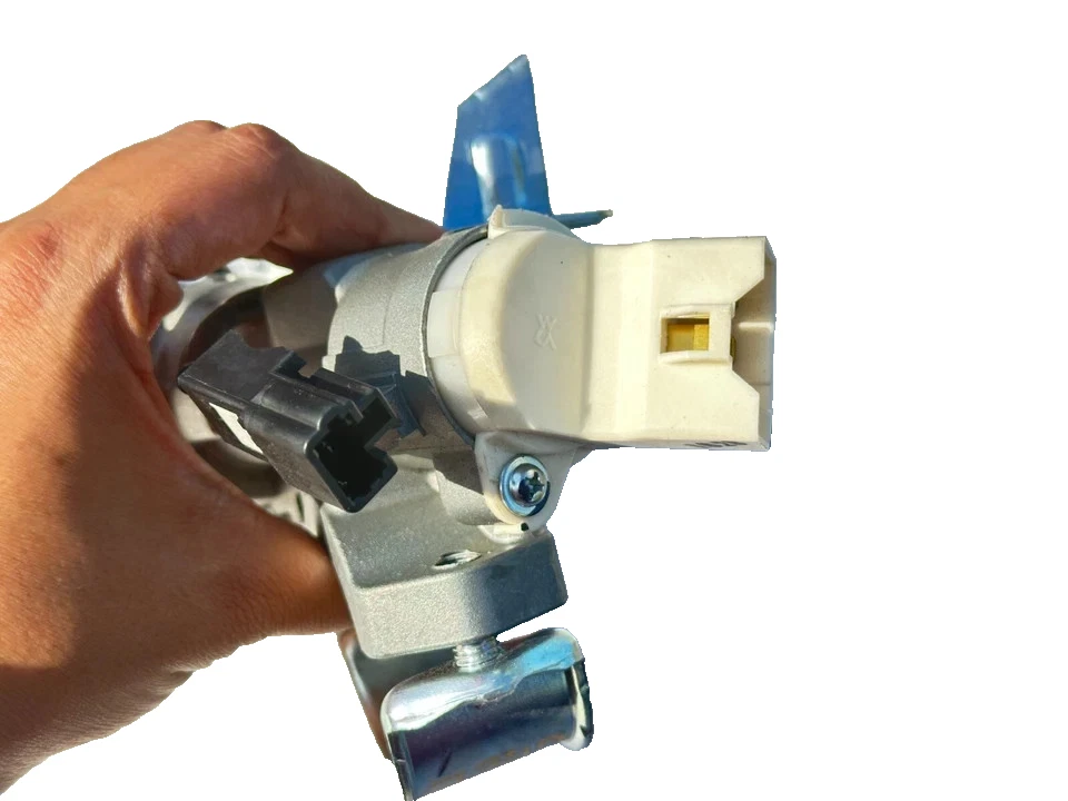 2011-2013 Kia Forte IGNITION SWITCH LOCK W/ 2 KEYS OEM. - Image 3 of 4