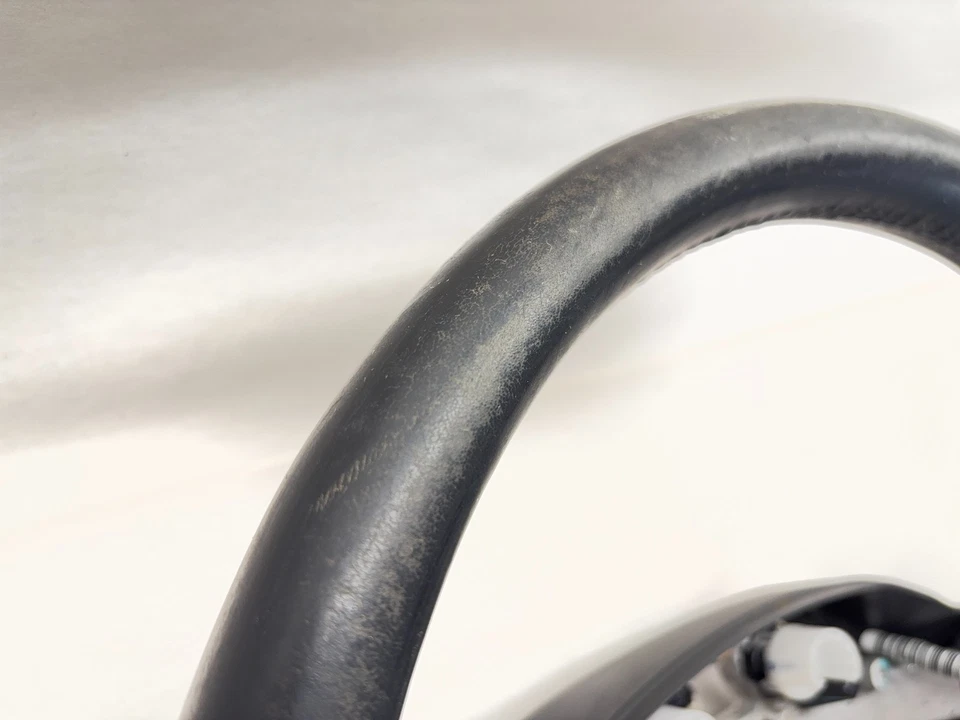 Volante de cuero térmico Ram 1500 2500 3500 2013-2018 negro 1VA56DX9AF justo Foto 4 de 4