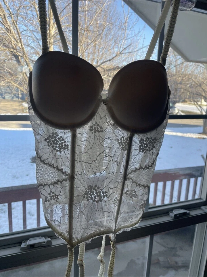 Corsé Bustier Chantelle Marfil Encaje Estilo 70C EE. UU. 32C Con Diseño de Malla Floral y Foto 3 de 4