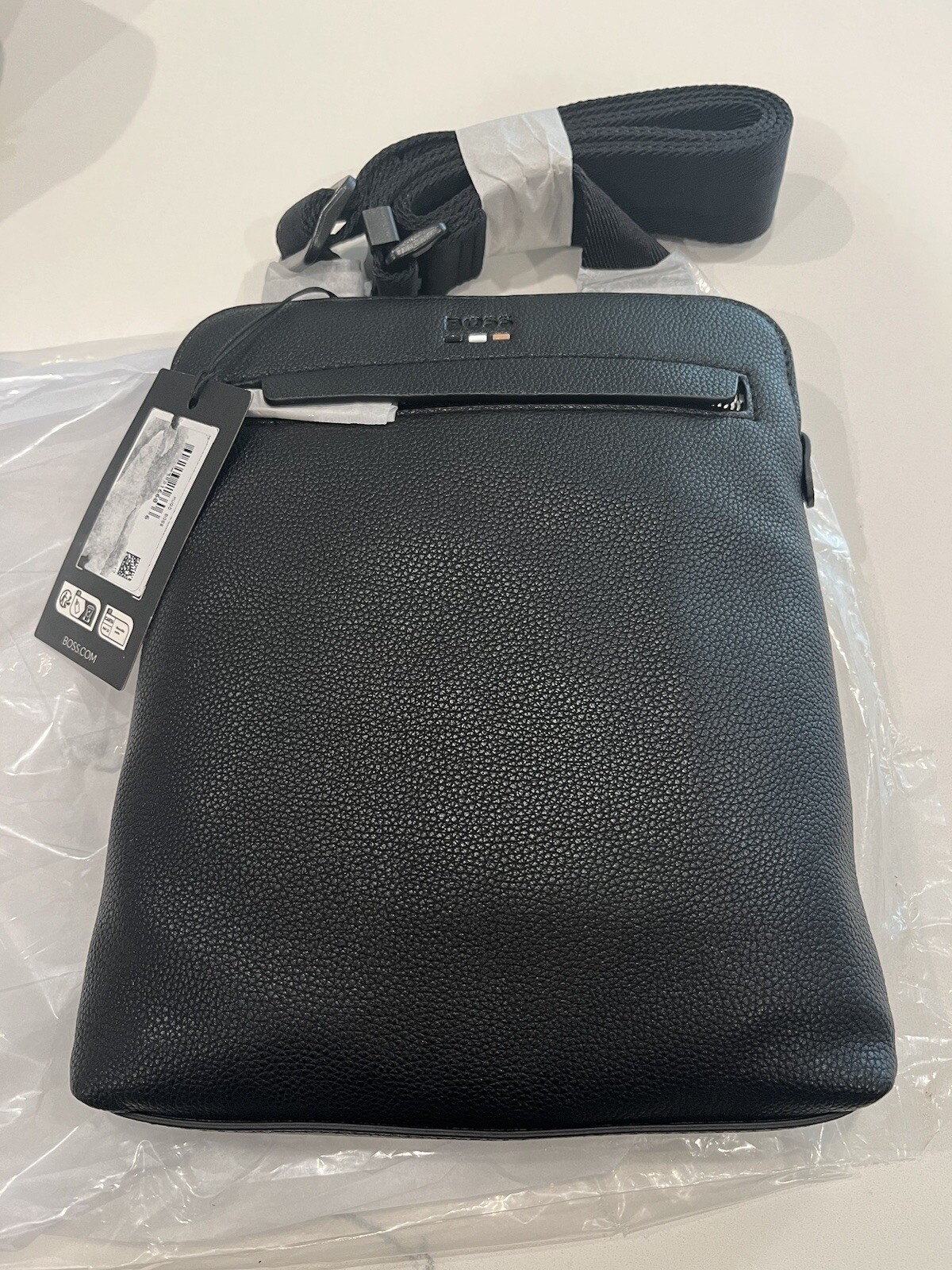 New Boss Hugo Boss Cross Body Envelope Black Messenger Bag Pebbled