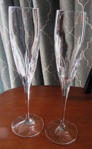 LENOX CHAMPAGNE FLUTES (2) WEDDING TOASTING NEW NO BOX more available - Picture 2 of 10