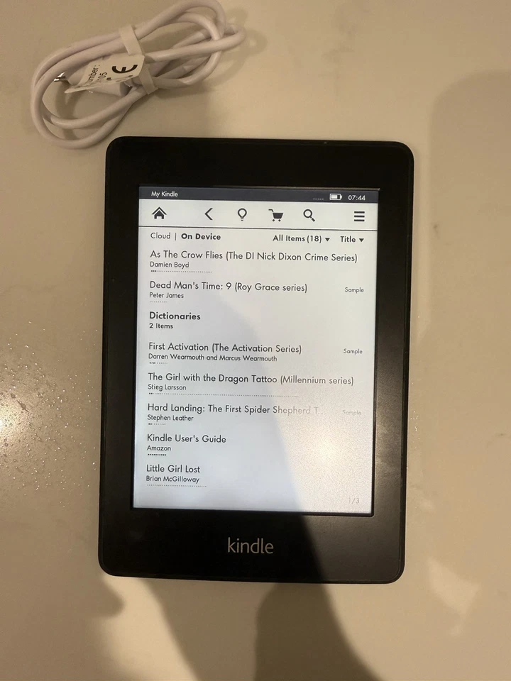 Amazon Kindle Paperwhite 5th Generation 2GB eReader Model EY21 - Image 2 of 4