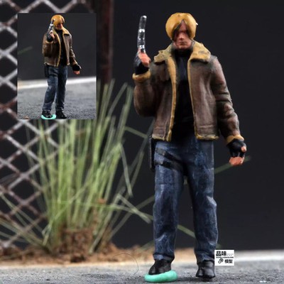 Homemade 1/72 Brown-haired killer 1-person Finished Model Ornament Toys