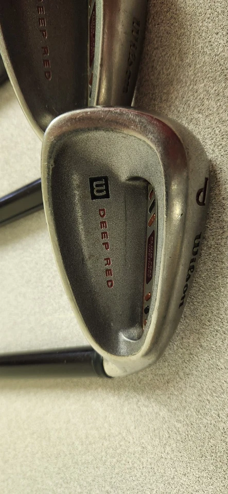 Wilson Deep Red Set of Pitching, Sand, Lob Wedges. Fat Shaft Tri-ply Graphite - Image 4 of 4