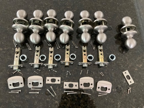 Lot of 6 Complete Kwikset Polo Hall Closet Door Knobs Satin Nickel RD2 - Picture 2 of 8