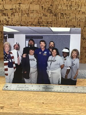 Original Rockwell Int. KEN ROMINGER 8x10'' Photo NASA Astronauts LL4.7