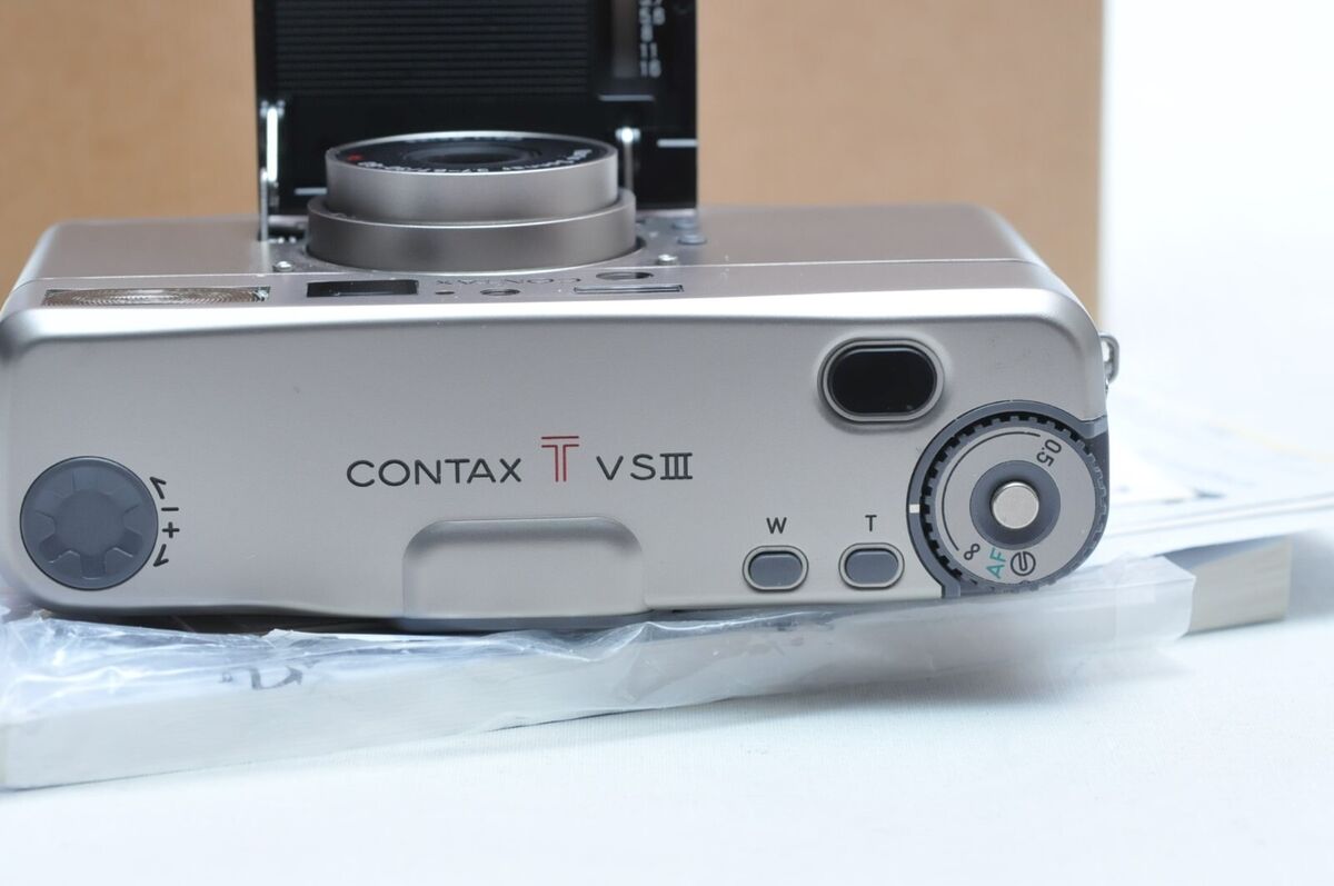 Contax TVS III Silver 35mm Point & Shoot Film Camera 018428 Contax TVS III Silver 35mm Point & Shoot Film Camera 018428