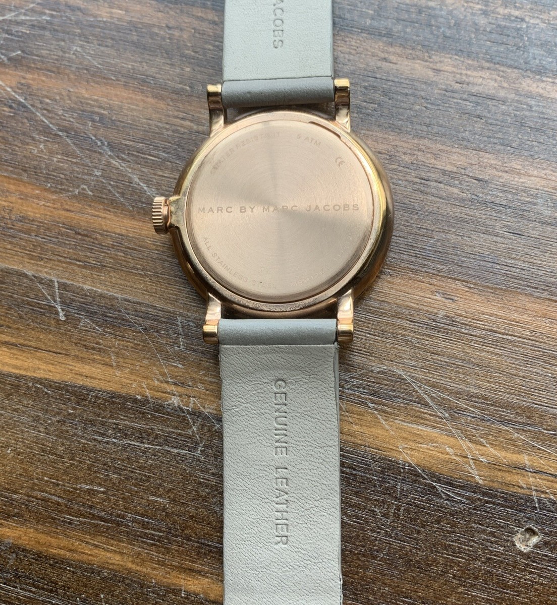 EUC Marc Jacobs Grey Leather Band 37mm Rose Watch Water  display picture 3