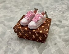 New Mini 3D, Fashion Sneaker, Hand Painted Keychains. 2 Per Box Bougie Gifts