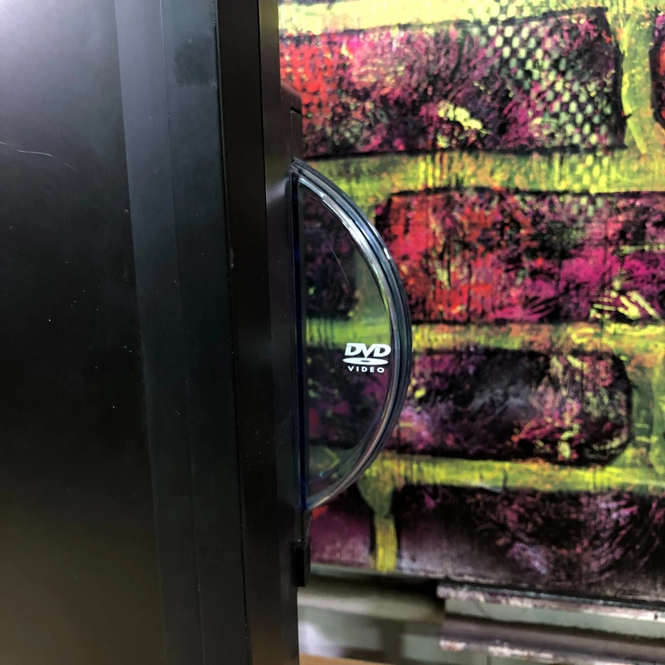 TruTech plv31199s1 19" 720p LCD TV/DVD Component/S-VIDEO/VGA for Retro Gaming - Image 4 of 4