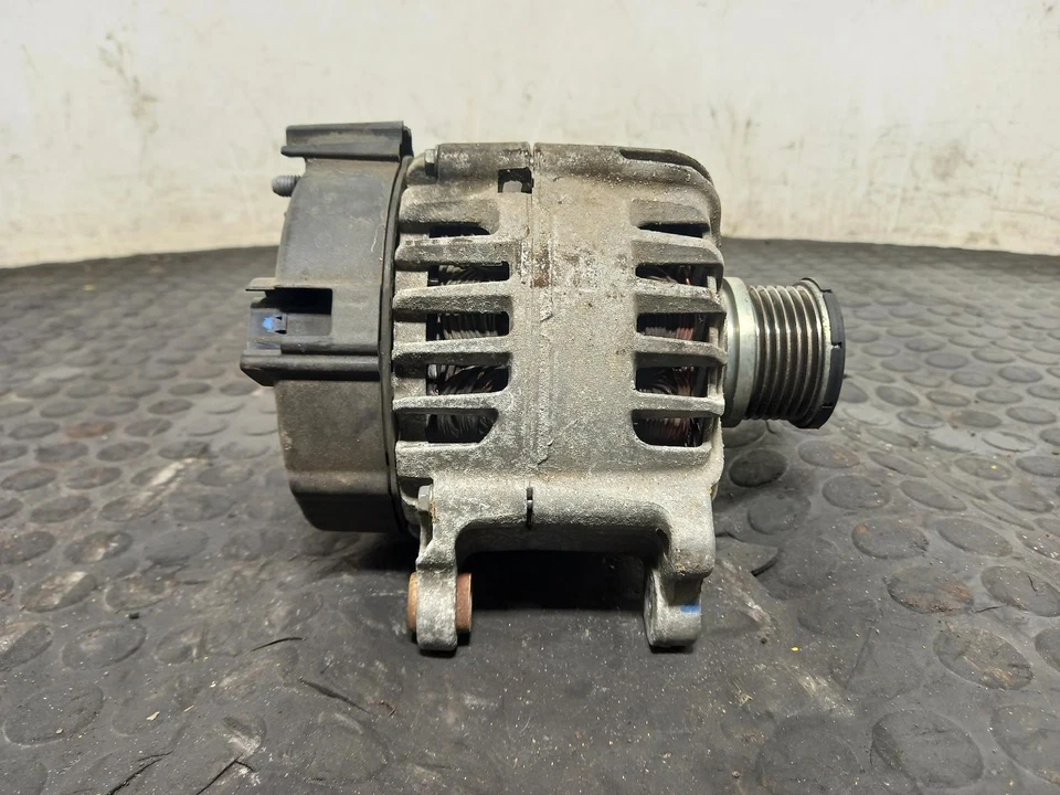 AUDI A4 Alternator 2015-2025 2.0L DEUA 04L903024 - Image 3 of 4