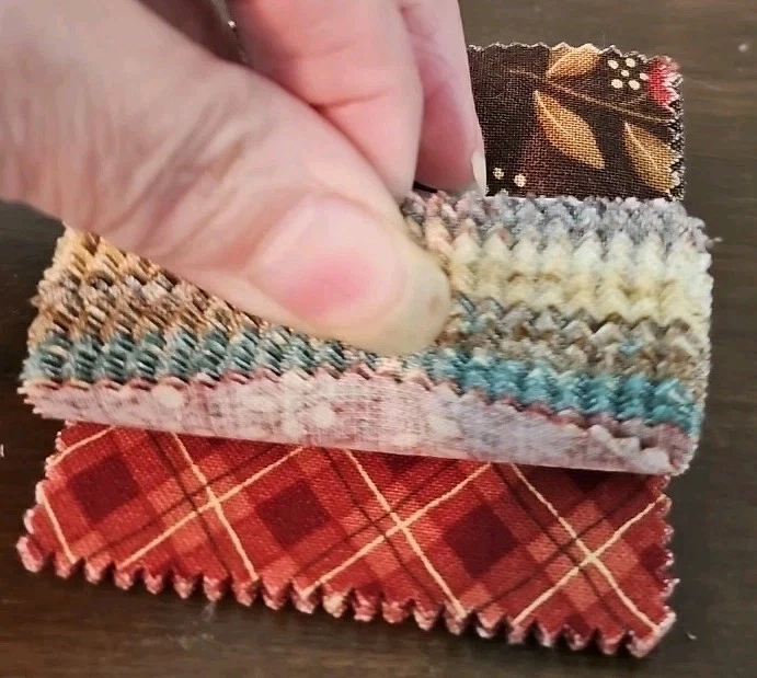 Moda Late Bloomers Sandy Gervais 2.5 "Mini Charm Pack, 42 - Image 2 of 4