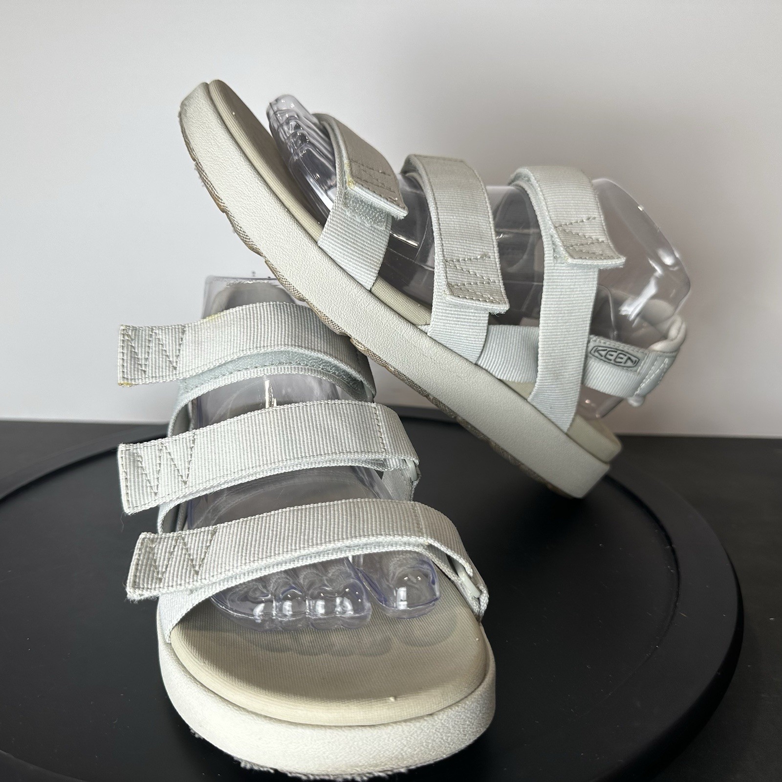 Sandali Keen Elle donna grigi con gancio e passante e cinturino posteriore cinturino 9 bianco sporco