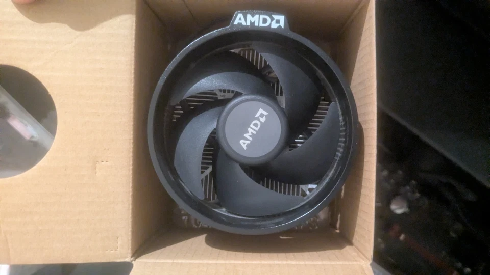 AMD Ryzen 5 2600X 3,6 GHz AM4 Hexa-Core Processeur (YD260XBCAFBOX) - Photo 3/3