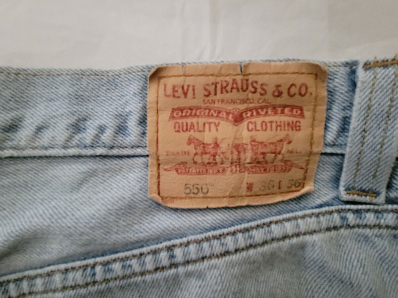 Levi's 550 authentically distressed blue jeans sz… - image 8