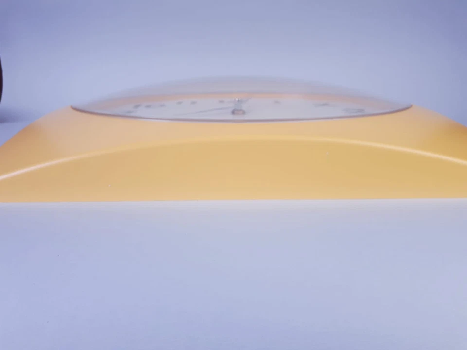 Orologio da parete vintage Guzzini giallo anni 80 design moderno made in Italy - Imagen 3 de 4