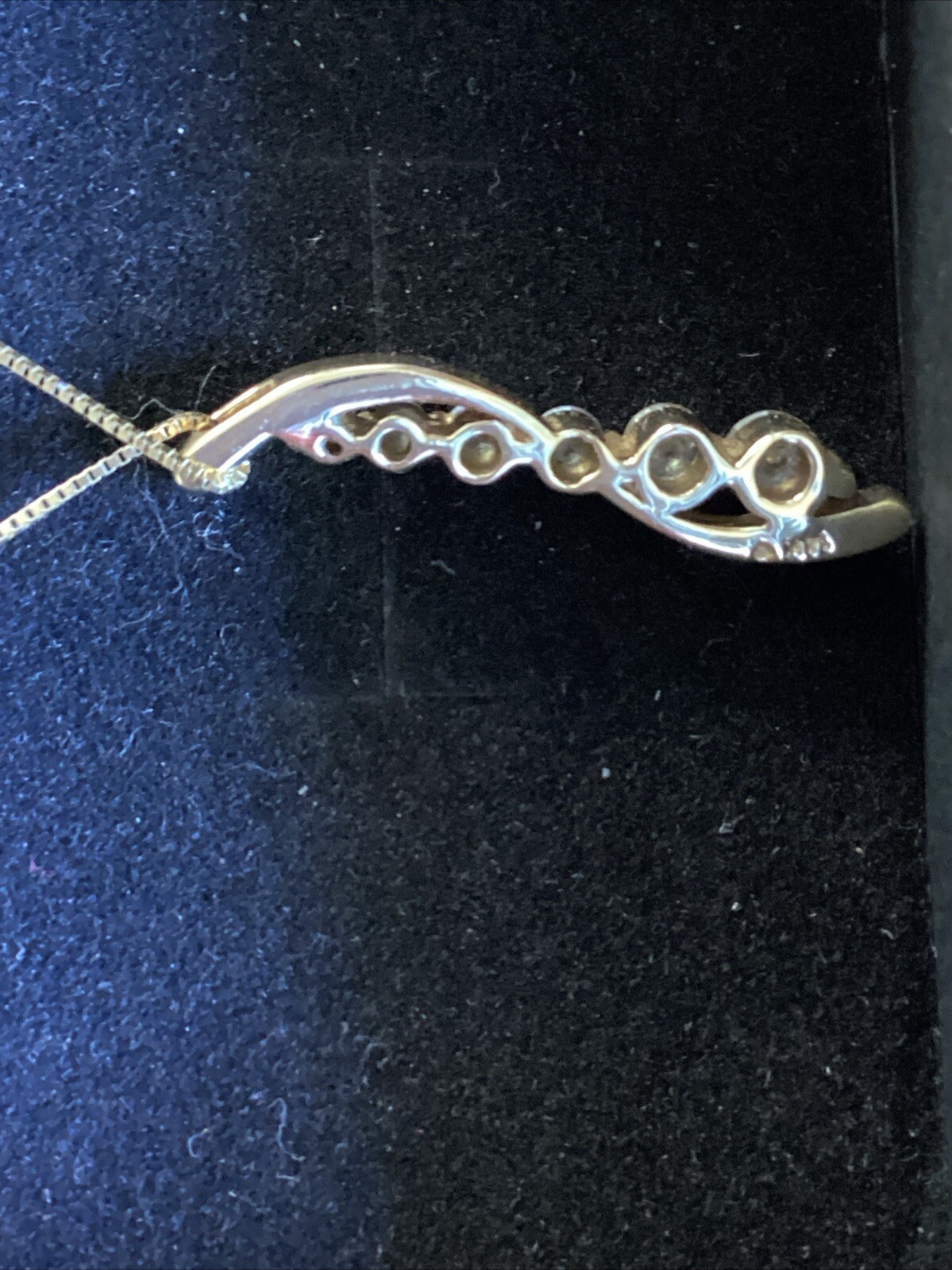Picture 3 of 4