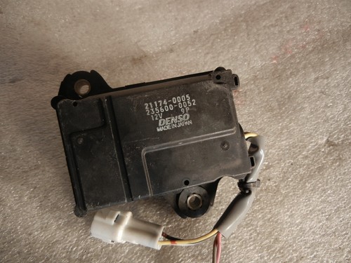 SERVOMOTOR ESCAPE KAWASAKI PARA ZX6R ZX10R Z1000 2009-2015 (211174-0005) - Imagen 3 de 5