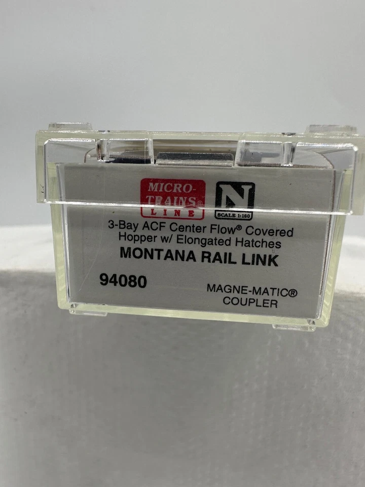 Montana Rail Link, 3-bay ACF Center Flow Covered Hopper w/ Elongated Hatches - Image 2 of 2