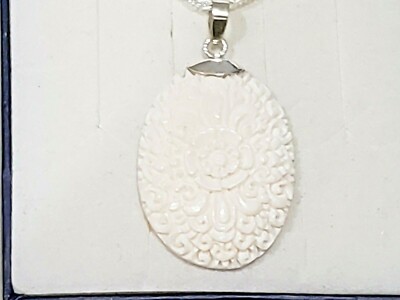 Bali inspiriert geschnitzter floraler Anhänger & Kette in 925 Sterlingsilber 22'' lang