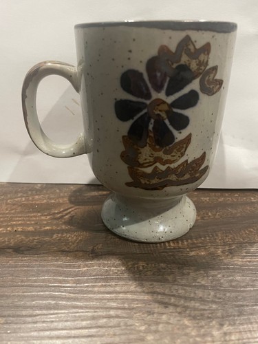 Vintage Otagiri Speckled Floral Footed Stoneware Coffee Mug - Picture 2 of 3