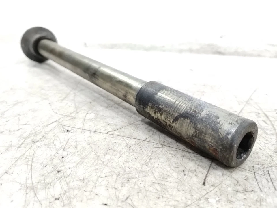 Parafuso de eixo dianteiro 2000 00 Victory V92 SC - Imagem 4 de 4